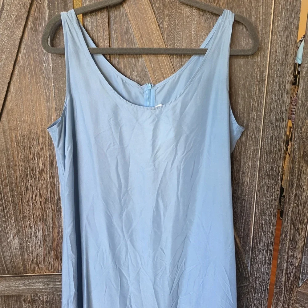 Newport News Easy Style Nightgown Womens Size 16 Light Blue 100% Silk Sandwashed